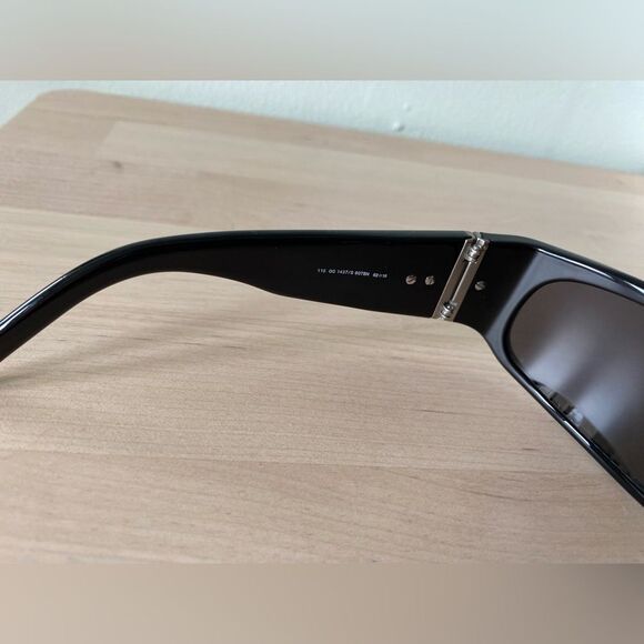 Y2K Black Gucci Sunglasses - Picture 4 of 12